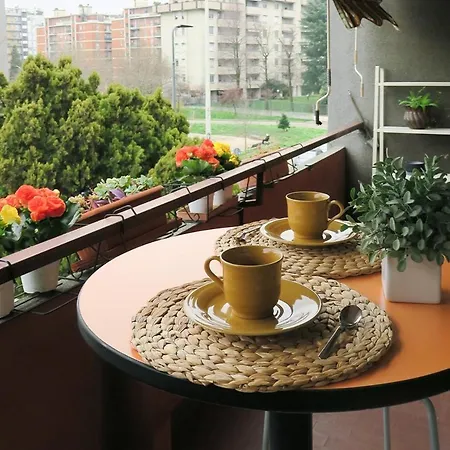 Urban House Romolo Garden View - Navigli * 밀라노